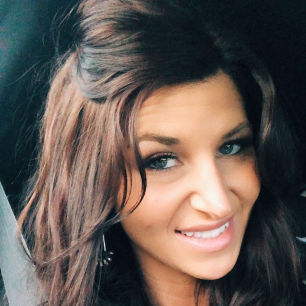 Meet your Posher, Clarissa